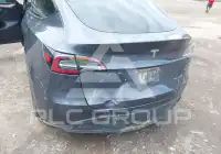 2023 Tesla Model Y фото