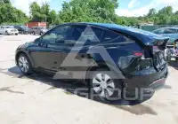 2023 Tesla Model Y photo