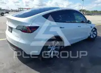 2023 Tesla Model Y фото