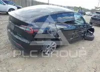 2023 Tesla Model Y фото