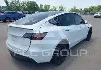 2023 Tesla Model Y фото