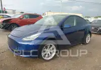 2023 Tesla Model Y фото