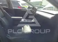 2023 Tesla Model Y фото