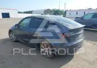 2023 Tesla Model Y фото
