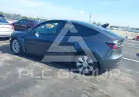 2023 Tesla Model Y фото