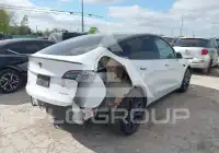 2023 Tesla Model Y фото