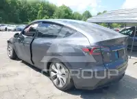 2023 Tesla Model Y фото