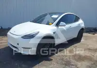 2023 Tesla Model Y photo