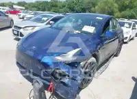 2023 Tesla Model Y фото