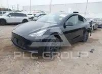 2023 Tesla Model Y фото