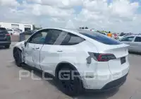 2023 Tesla Model Y photo