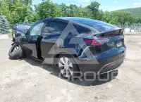 2023 Tesla Model Y фото