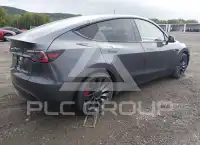 2023 Tesla Model Y фото