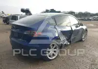 2023 Tesla Model Y фото