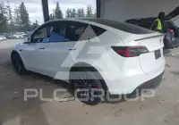 2023 Tesla Model Y фото