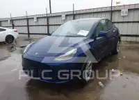 2023 Tesla Model Y фото