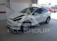 2023 Tesla Model Y фото