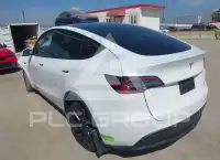 2023 Tesla Model Y фото