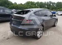 2023 Tesla Model Y фото