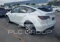 2023 Tesla Model Y фото