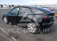 2023 Tesla Model Y фото