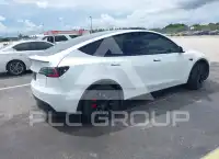 2023 Tesla Model Y фото