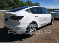2023 Tesla Model Y фото