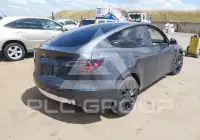 2023 Tesla Model Y фото