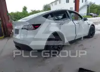 2023 Tesla Model Y фото