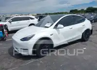 2023 Tesla Model Y фото