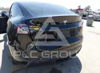 2023 Tesla Model Y фото