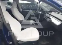2023 Tesla Model Y фото