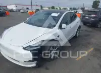 2023 Tesla Model Y фото