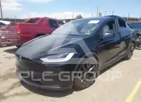 2023 Tesla Model X фото