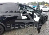 2023 Tesla Model X фото