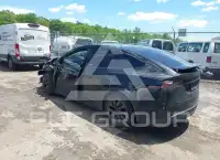 2023 Tesla Model X фото
