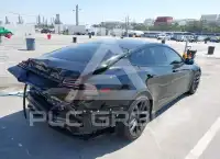 2023 Tesla Model S фото