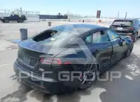 2023 Tesla Model S фото