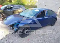 2023 Tesla Model 3 фото