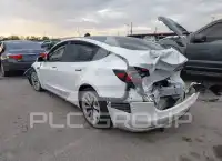 2023 Tesla Model 3 фото