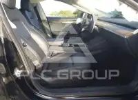 2023 Tesla Model 3 фото