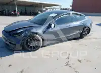 2023 Tesla Model 3 фото