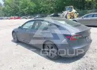 2023 Tesla Model 3 фото