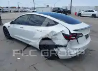 2023 Tesla Model 3 фото