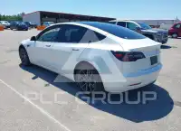 2023 Tesla Model 3 фото