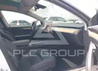2023 Tesla Model 3 фото