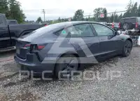 2023 Tesla Model 3 фото
