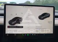2023 Tesla Model 3 фото
