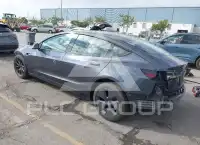 2023 Tesla Model 3 фото