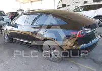 2023 Tesla Model 3 фото